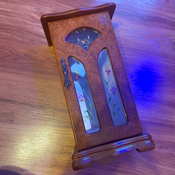 Jewelry Box - Picture 1 of 4